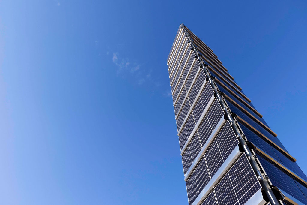Vertical Solar Farm Co. Plans to Build Tower in India